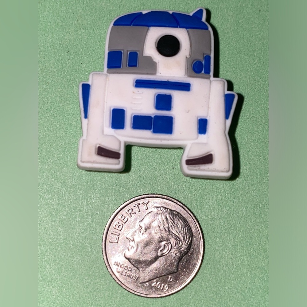 (10 for $15) Star Wars The Mandalorian R2-D2 Crocs Shoe Charms